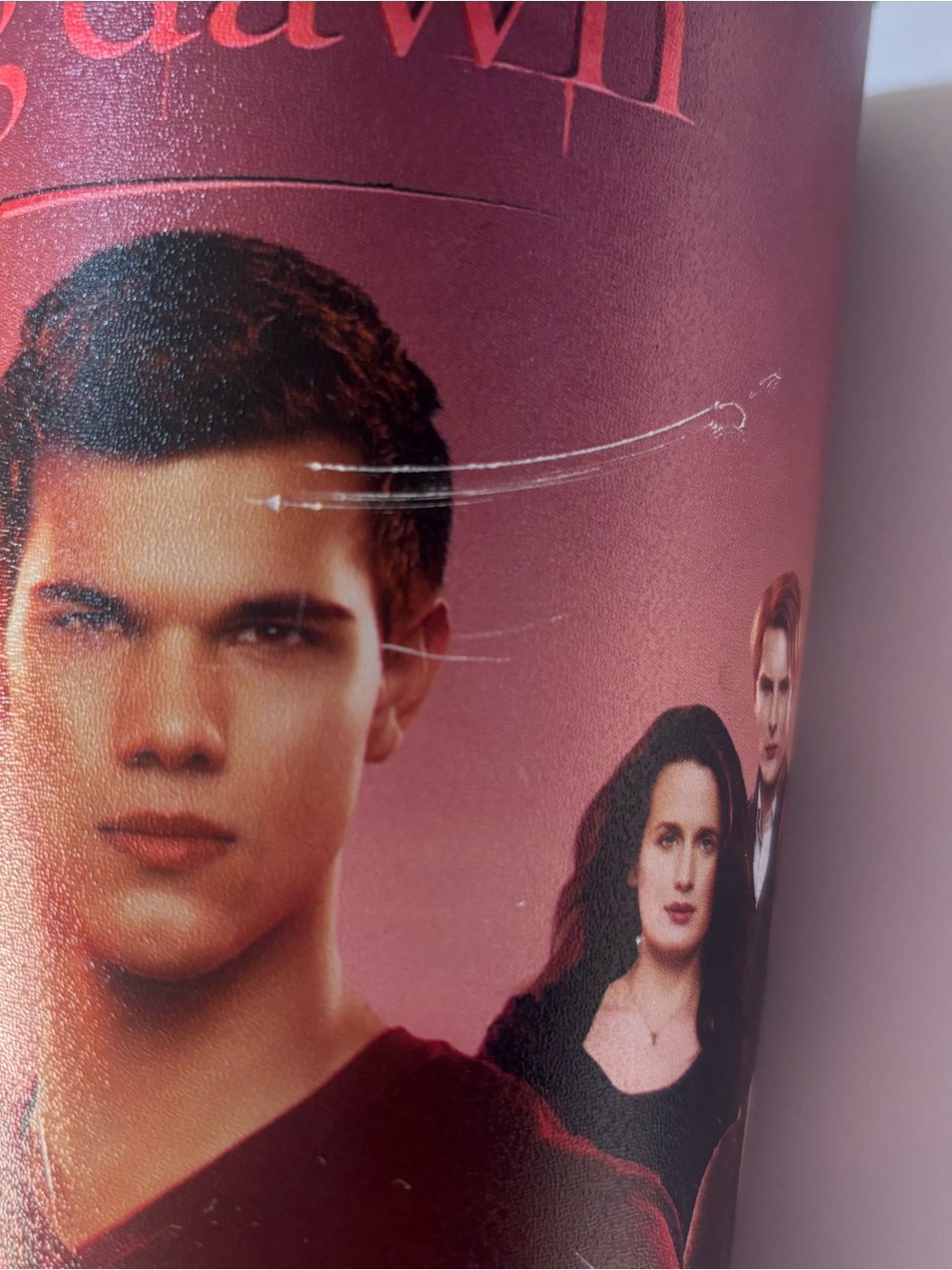 The Twilight Saga: Breaking Dawn Part 1 Red Promotional Cup - Picture 5 of 11